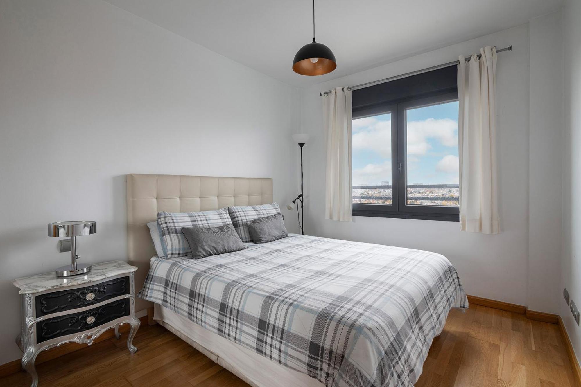 Apartamentos Madrid Anderson Экстерьер фото