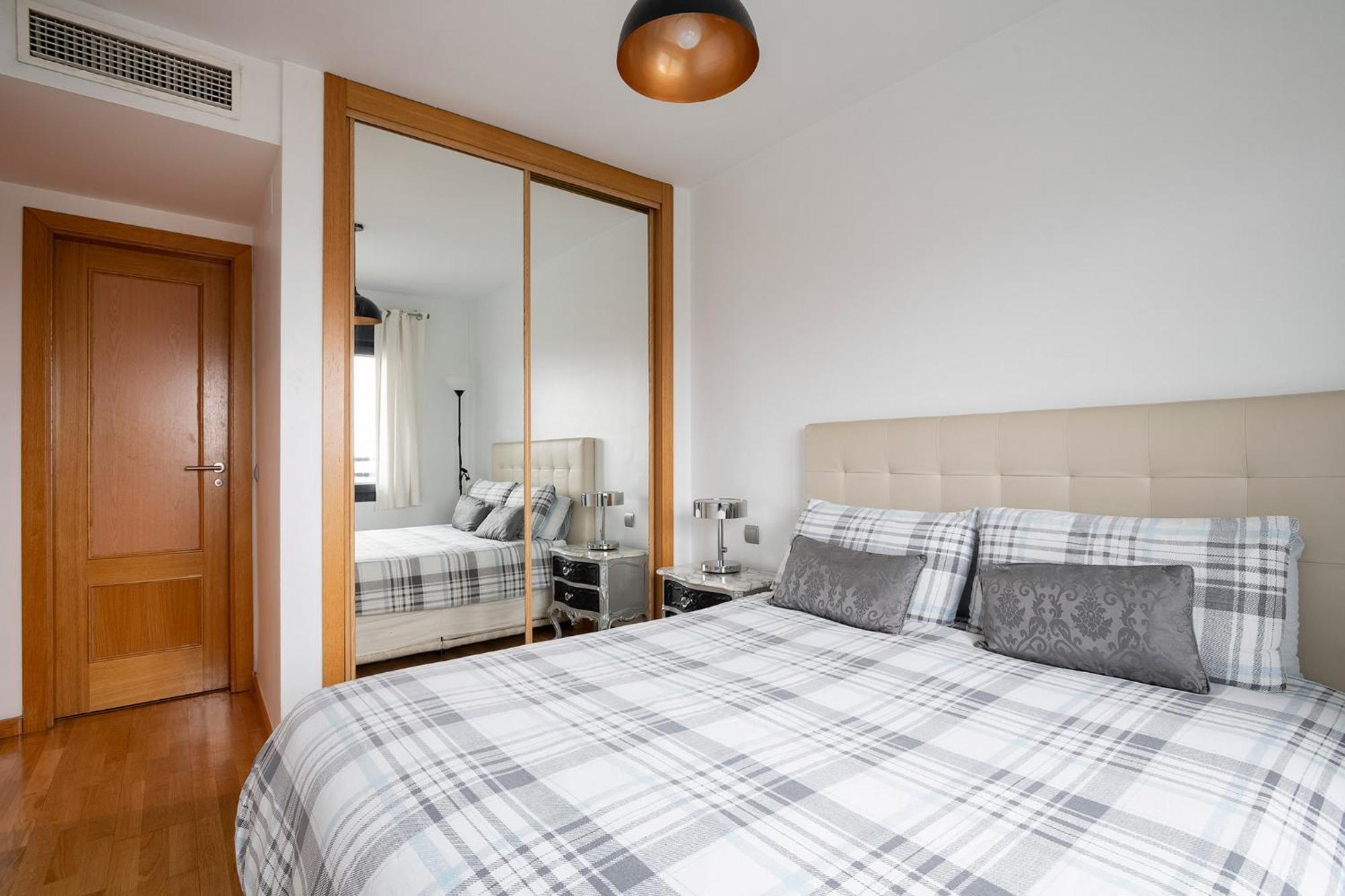 Apartamentos Madrid Anderson Экстерьер фото