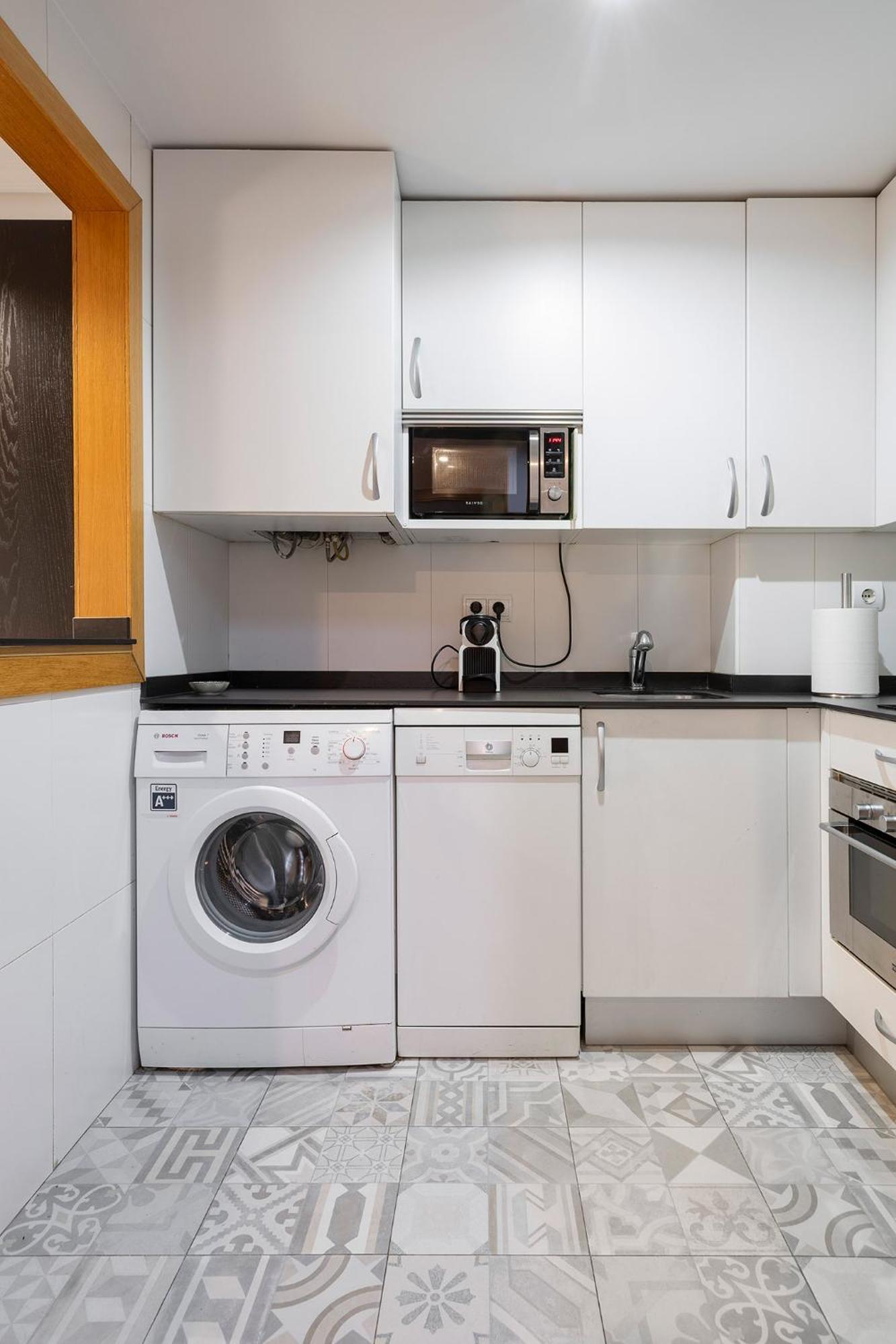 Apartamentos Madrid Anderson Экстерьер фото